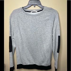 Grey crewneck